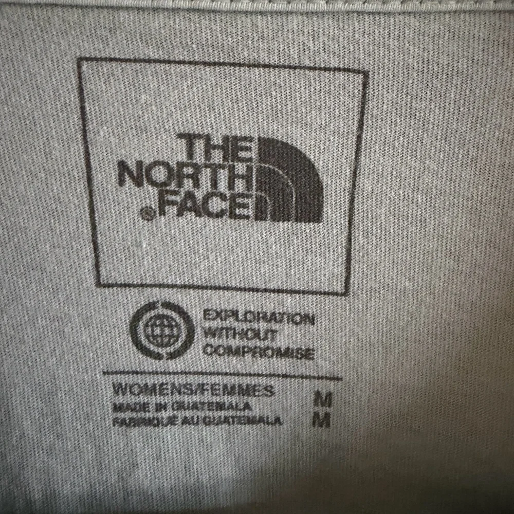 The North Face Women’s T-Shirt - Picture 3 of 3